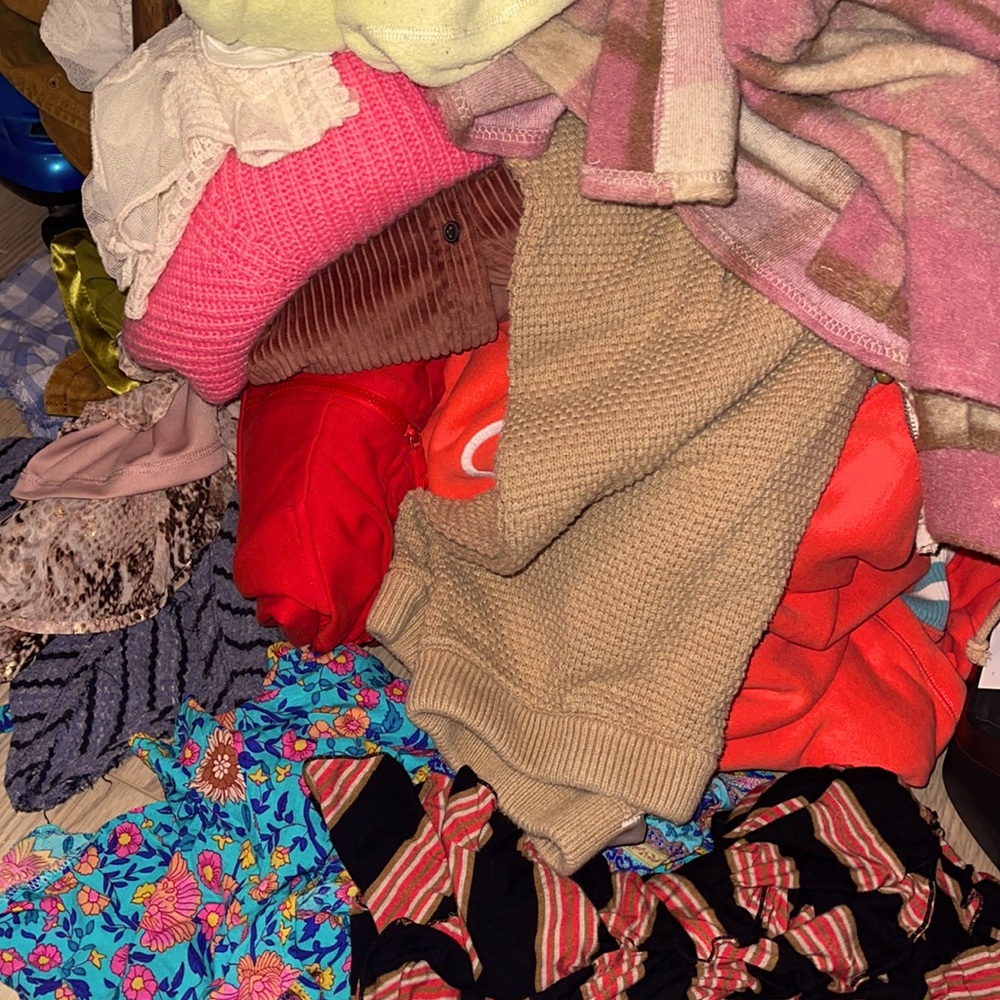 Tops/Dresses/Sets/Bottoms